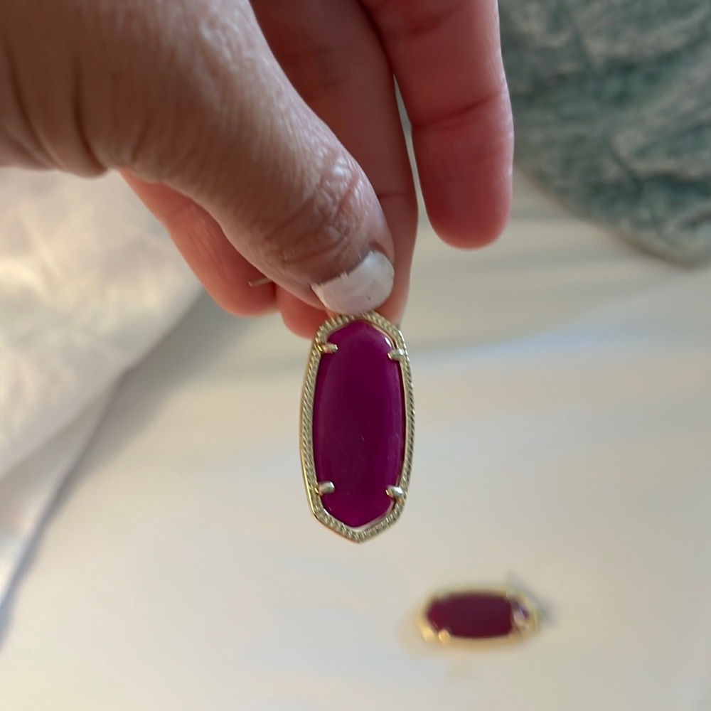 Kendra Scott drop earrings. Pink magenta color